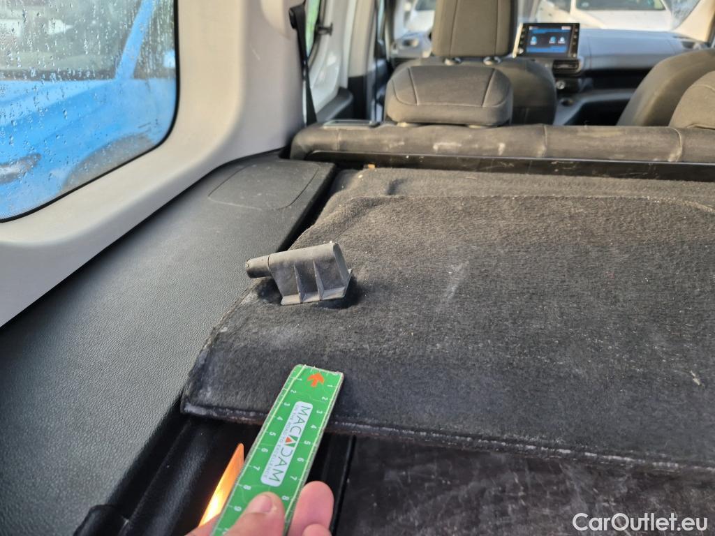  Peugeot  RIFTER PEUGEOT  / 2018 / 4P / combi Active Standard BlueHDi 73kW (IND) (CX2) #2