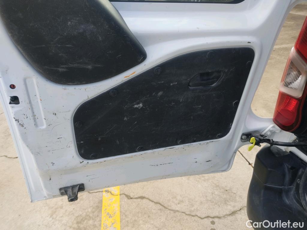  Peugeot  RIFTER PEUGEOT  / 2018 / 4P / combi Active Standard BlueHDi 73kW (IND) (CX2) #40