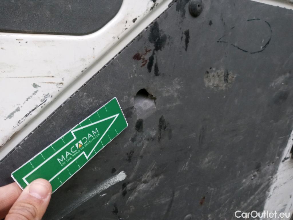  Volkswagen  Crafter VOLKSWAGEN  / 2017 / 4P / furgón 30 Furgón BM TN L3H2 2.0TDI 75kW (102CV) #24