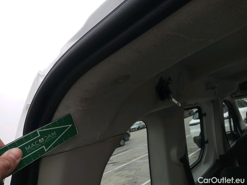  Toyota  Proace TOYOTA  CITY COMBI 1.5D 75kW (100CV) GX L1 (AC) #4