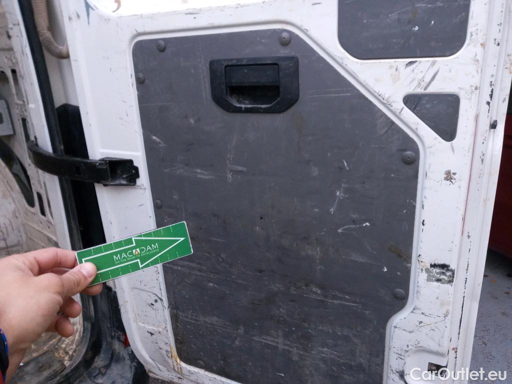  Volkswagen  Crafter VOLKSWAGEN  / 2017 / 4P / furgón 30 Furgón BM TN L3H2 2.0TDI 75kW (102CV) #23