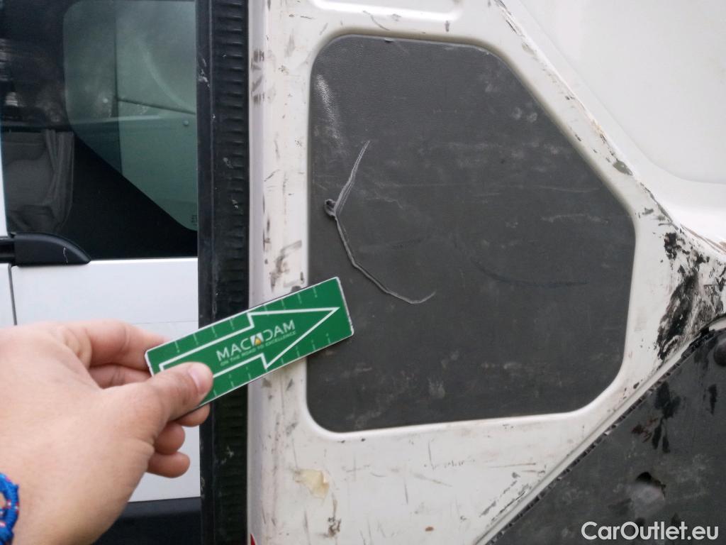  Volkswagen  Crafter VOLKSWAGEN  / 2017 / 4P / furgón 30 Furgón BM TN L3H2 2.0TDI 75kW (102CV) #54