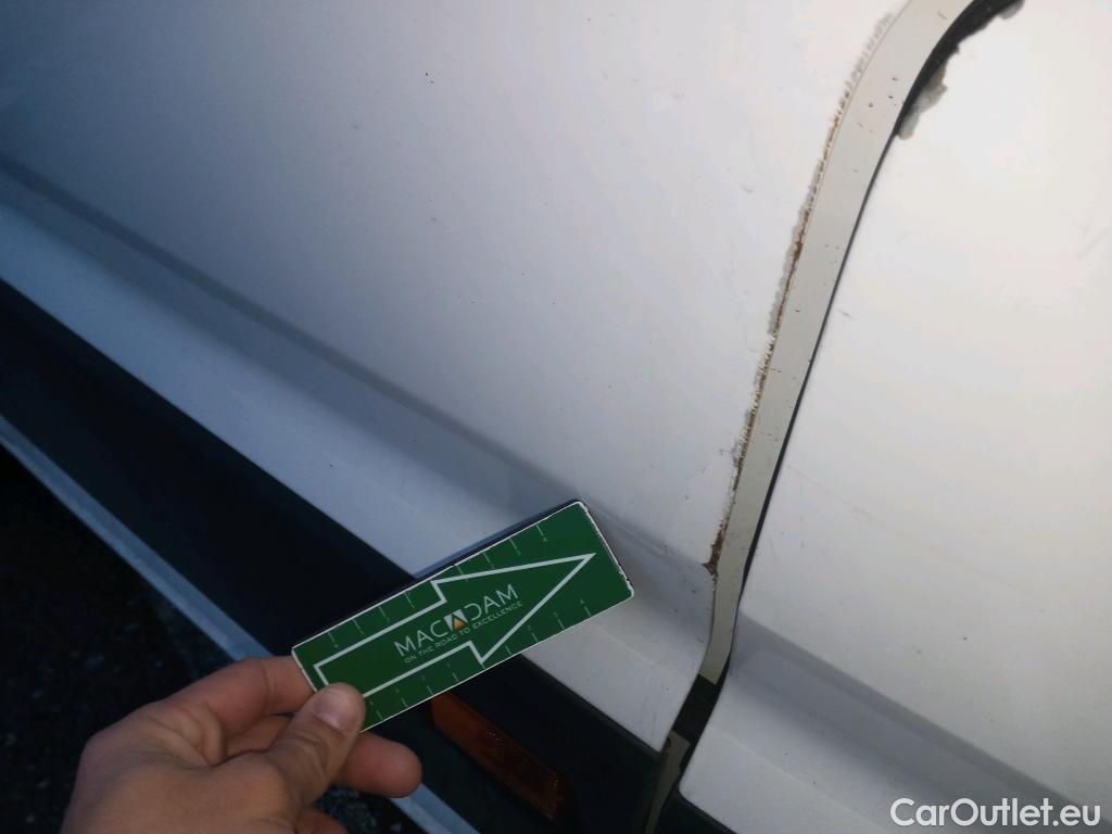  Volkswagen  Crafter VOLKSWAGEN  / 2017 / 4P / furgón 30 Furgón BM TN L3H2 2.0TDI 75kW (102CV) #26