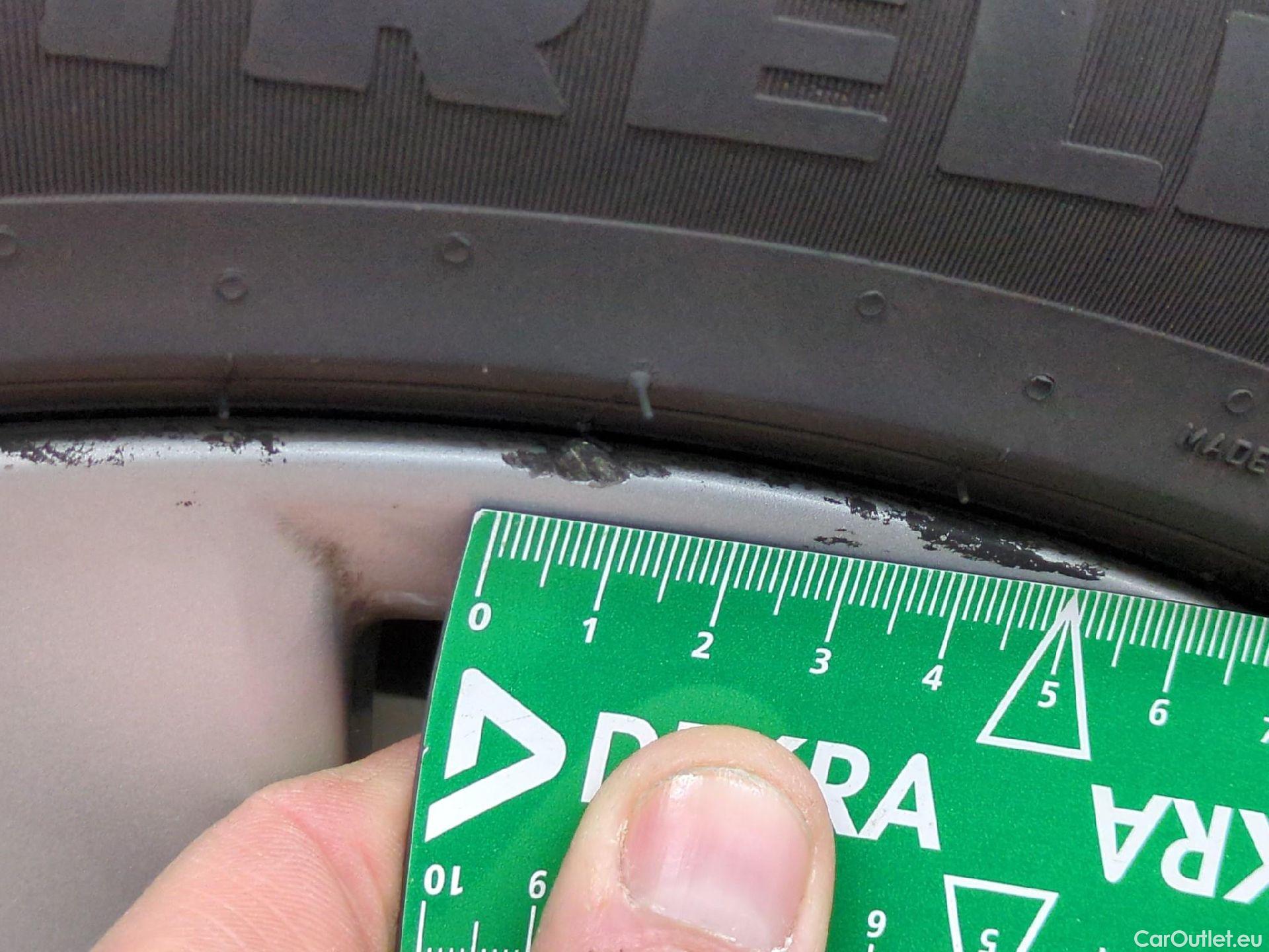  Toyota  Corolla TOYOTA  Touring Sports / 2018 / 5P / Break Hybride 122h Dynamic Business Beyond Zer #8