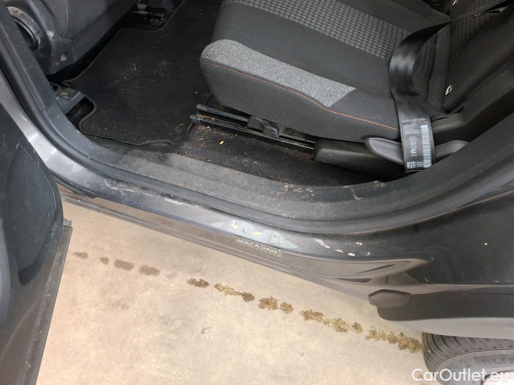  Peugeot  5008  Active Business 1.2 PureTech 130CV BVA8 E6d #15