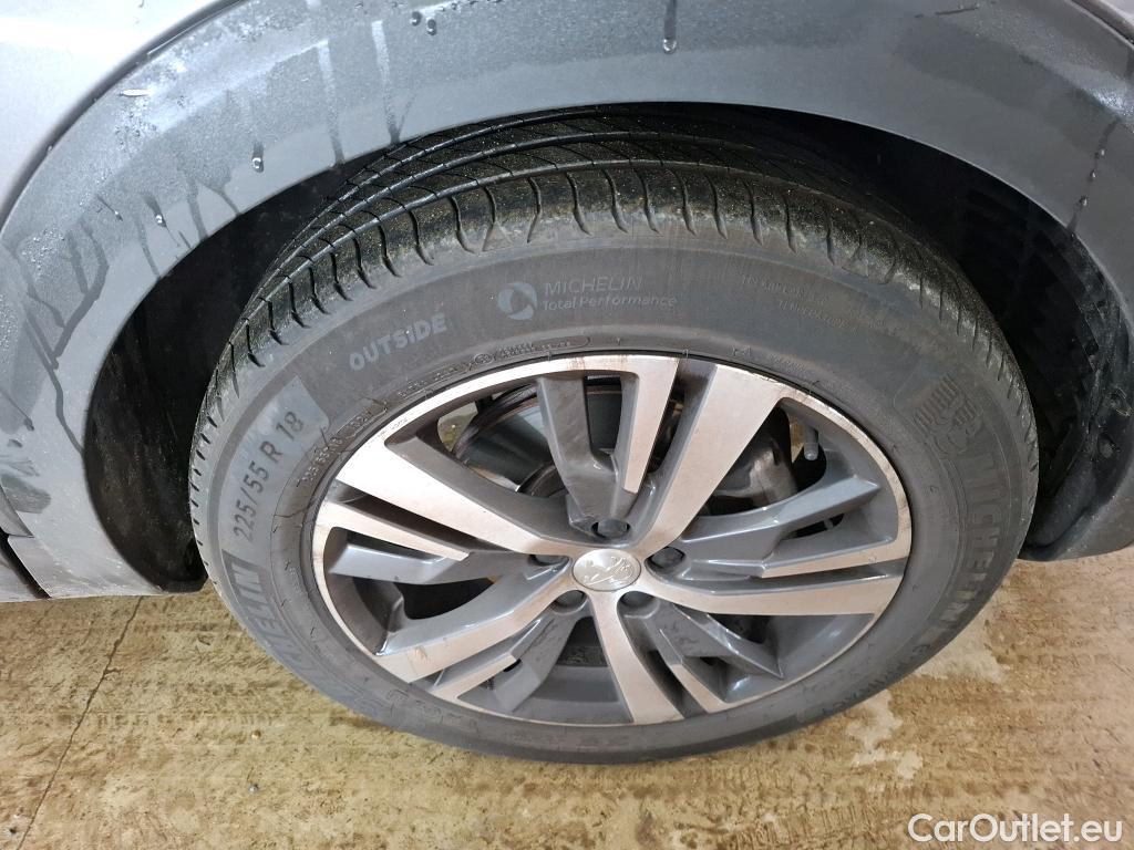  Peugeot  5008  Allure Pack 1.2 PureTech 130CV BVA8 7 Sieges E6d #47