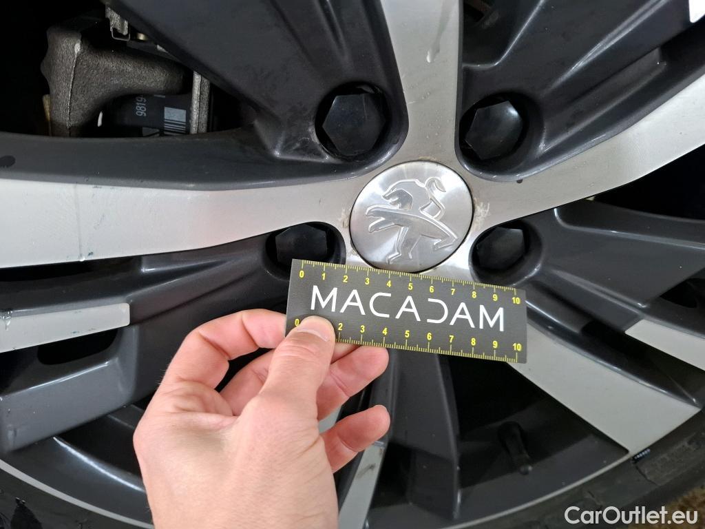  Peugeot  5008  Allure Pack 1.2 PureTech 130CV BVA8 7 Sieges E6d #46