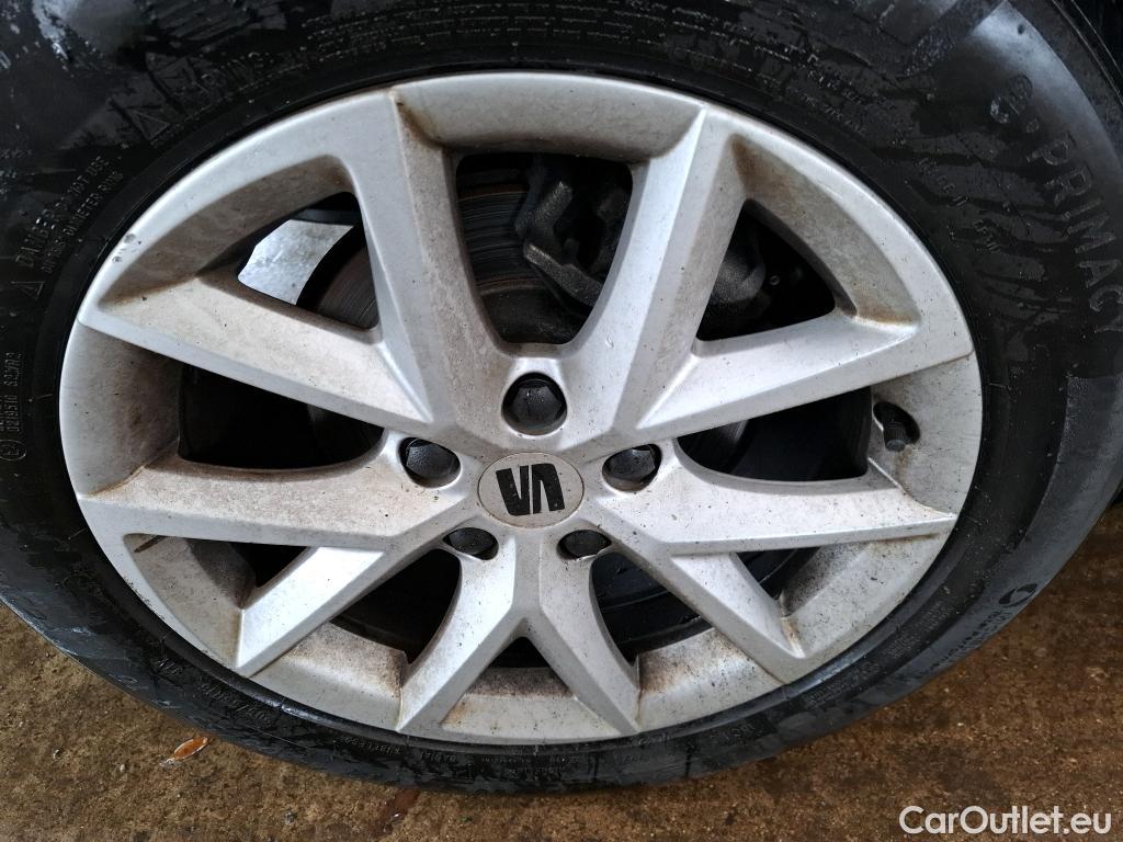  Seat  Leon SEAT  Sportstourer / 2020 / 5P / Break 2.0 TDI 150 DSG S&S Style Business #50