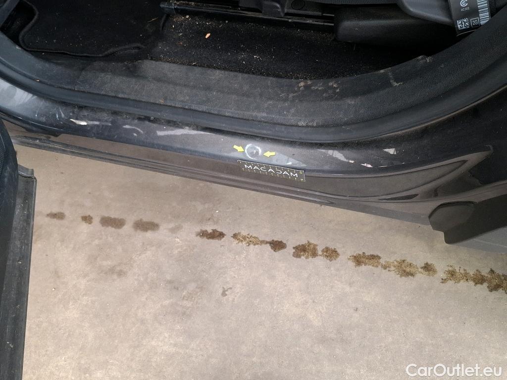  Peugeot  5008  Active Business 1.2 PureTech 130CV BVA8 E6d #17