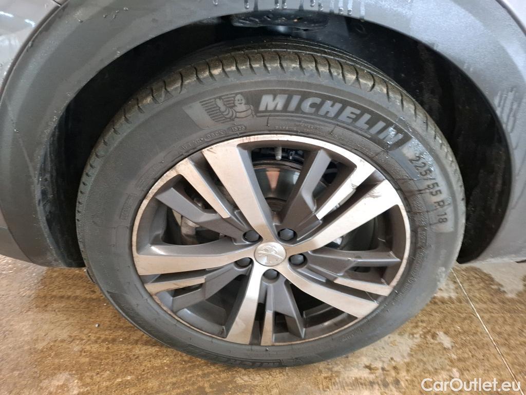  Peugeot  5008  Allure Pack 1.2 PureTech 130CV BVA8 7 Sieges E6d #18