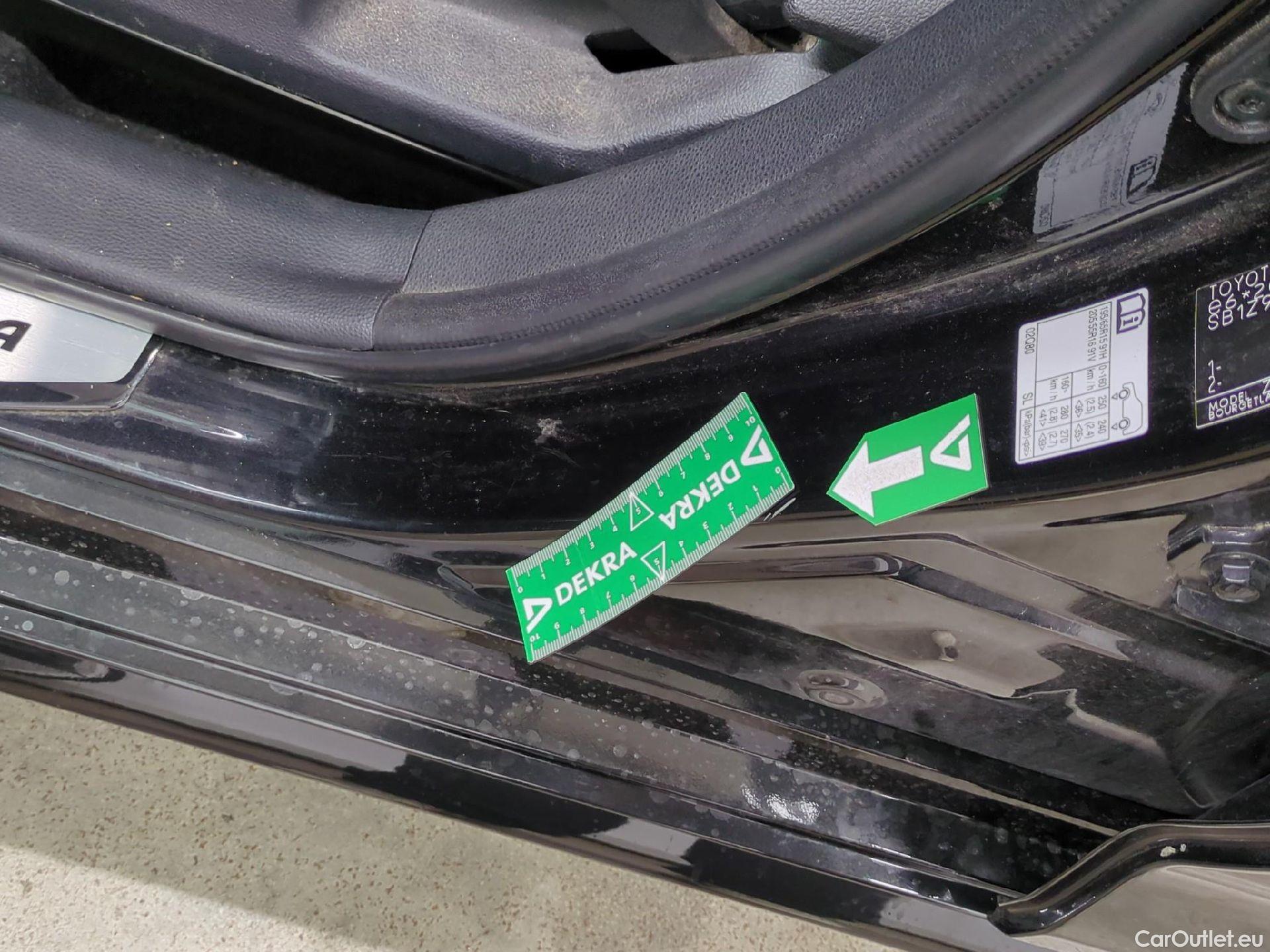  Toyota  Corolla TOYOTA  Touring Sports / 2018 / 5P / Break Hybride 122h Dynamic Business Beyond Zer #5