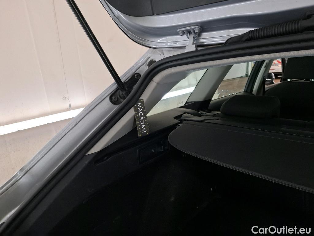  Seat  Leon SEAT  Sportstourer / 2020 / 5P / Break 2.0 TDI 150 DSG S&S Style Business #25