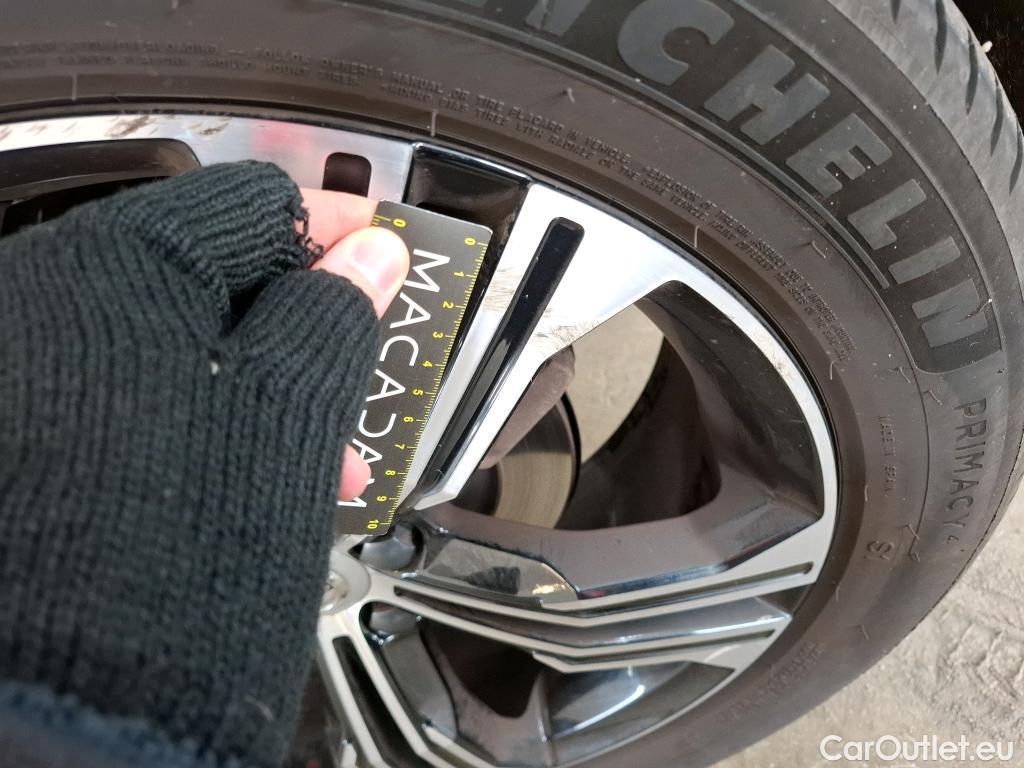  Volvo  XC 40 VOLVO XC40 / 2017 / 5P / SUV Recharge T5 262 DCT7 Inscription Luxe #14