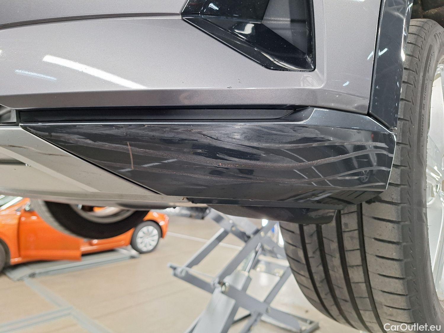  Audi  E-TRON Audi,  '19 BEV, Audi  55 Quattro Advanced 5d  !!! technical issue !!!  #16