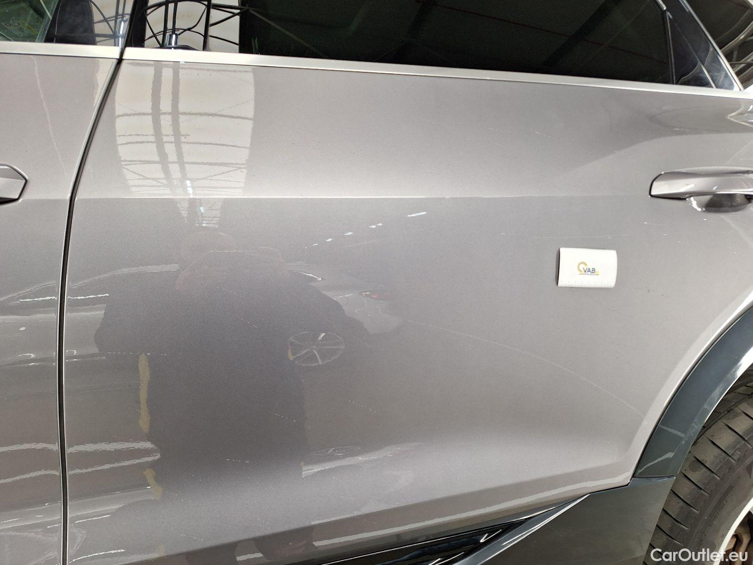  Audi  E-TRON Audi,  '19 BEV, Audi  55 Quattro Advanced 5d  !!! technical issue !!!  #20