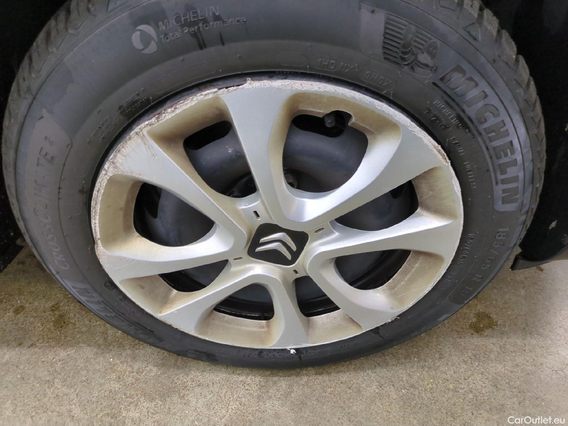  Citroen  C3  Société Feel 1.5 BlueHDI 100CV BVM6 E6dT #4