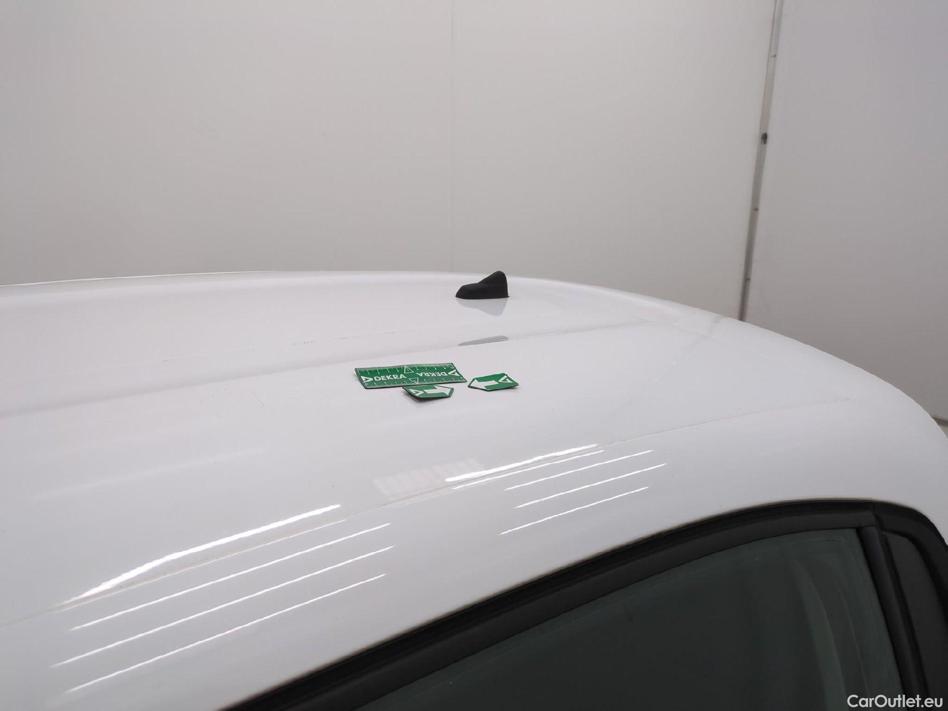  Citroen  C3  Société Feel 1.5 BlueHDI 100CV BVM6 E6dT #20