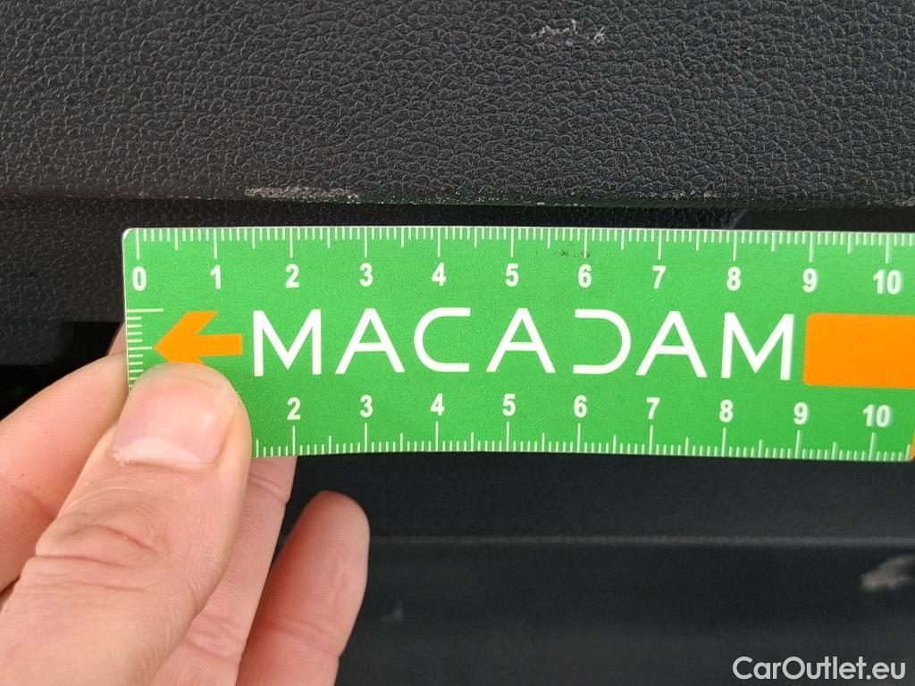  Volkswagen  Golf  VOLKSWAGEN / 2020 / 5P / Berline 1.5 eTSI OPF 130 DSG7 Life Busi #12