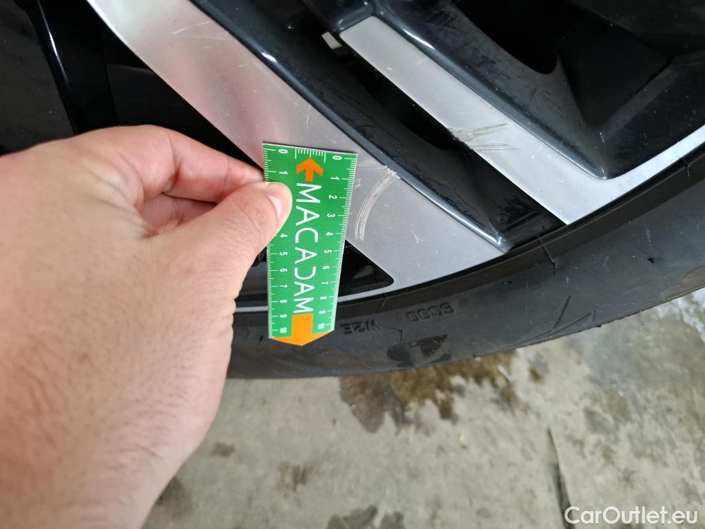  Peugeot  5008  GT 1.2 PureTech 130CV BVA8 7 Sieges E6d #14