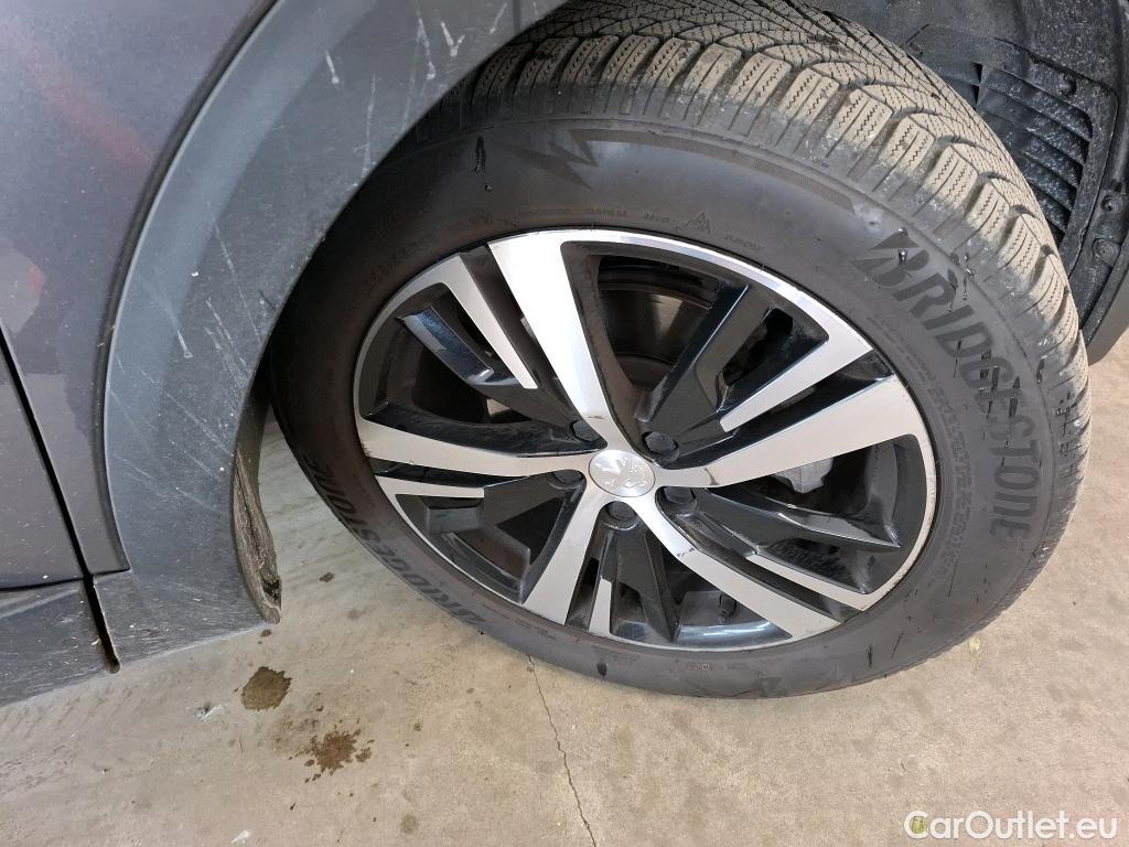  Peugeot  5008  GT 1.2 PureTech 130CV BVA8 7 Sieges E6d #1