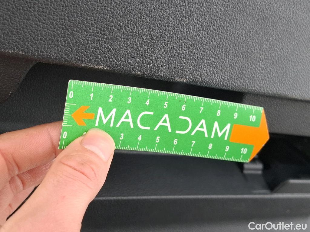  Volkswagen  Golf  VOLKSWAGEN / 2020 / 5P / Berline 1.5 eTSI OPF 130 DSG7 Life Busi #8