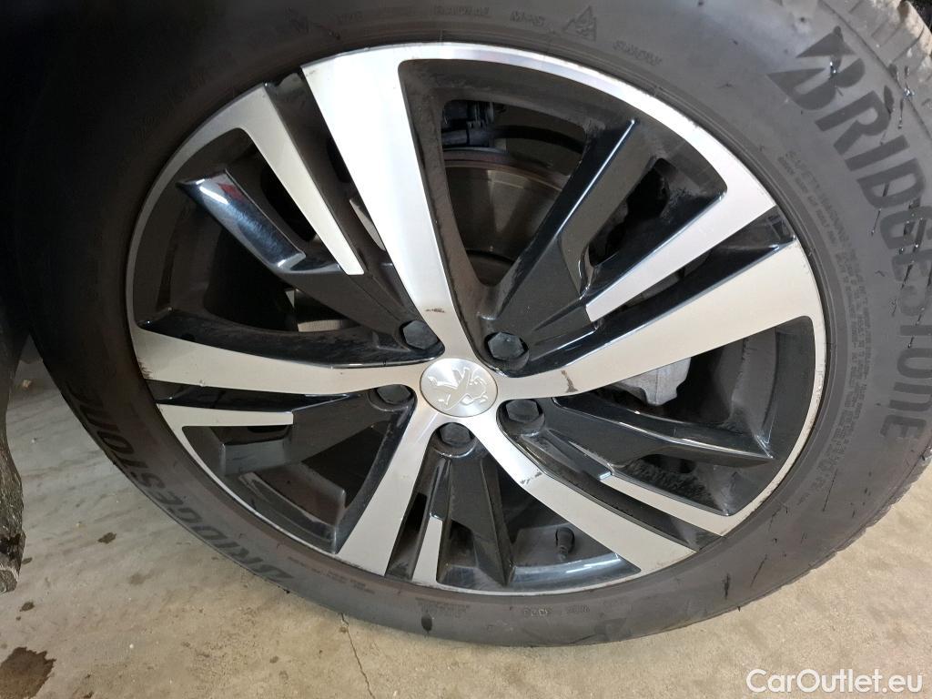  Peugeot  5008  GT 1.2 PureTech 130CV BVA8 7 Sieges E6d #2