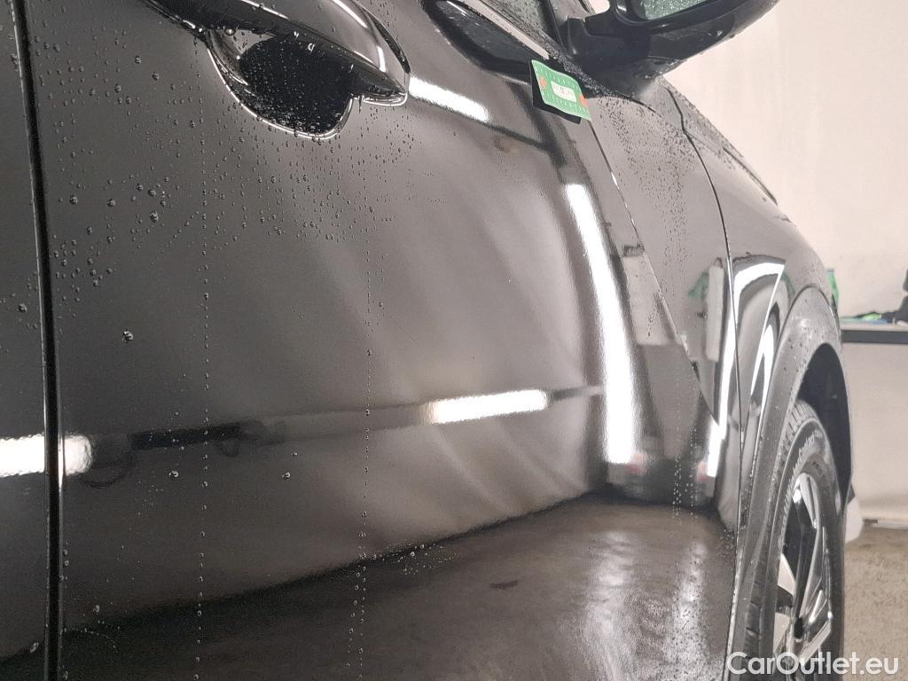  Peugeot  2008 PEUGEOT  / 2019 / 5P / Crossover BLUEHDI 130 S&S EAT8 ALLURE #4