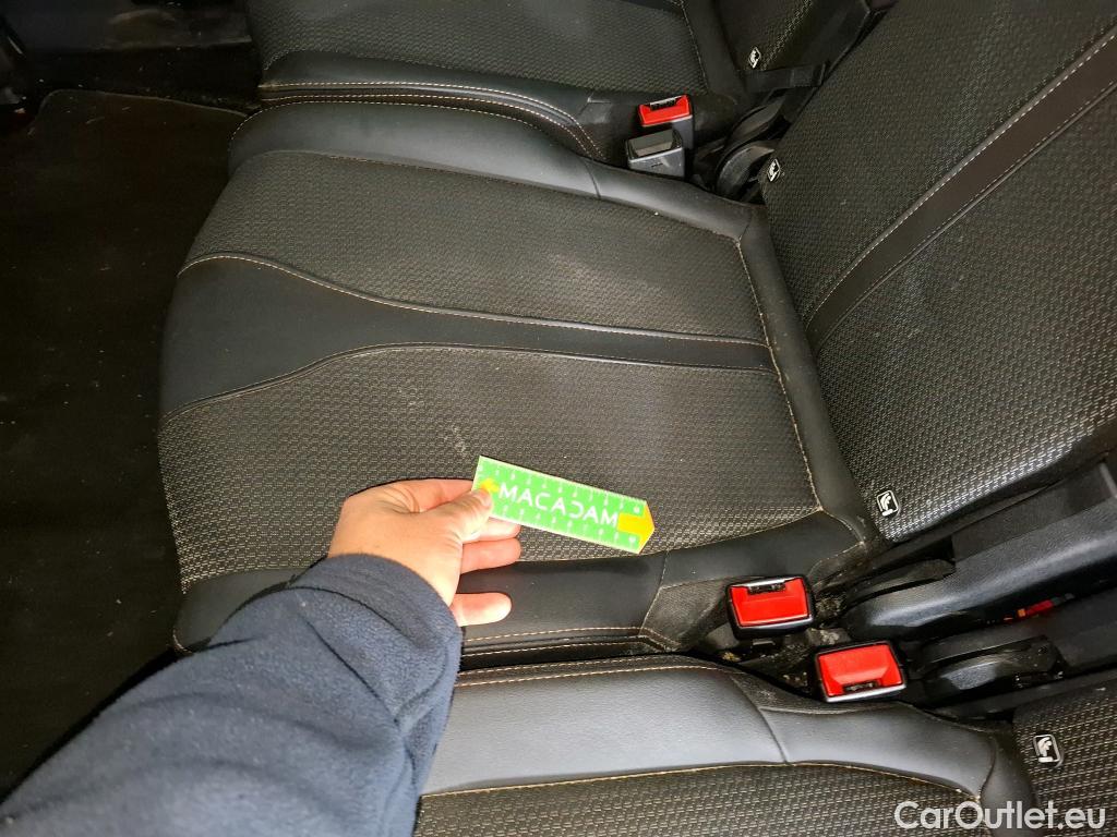  Peugeot  5008  GT 1.2 PureTech 130CV BVA8 7 Sieges E6d #22