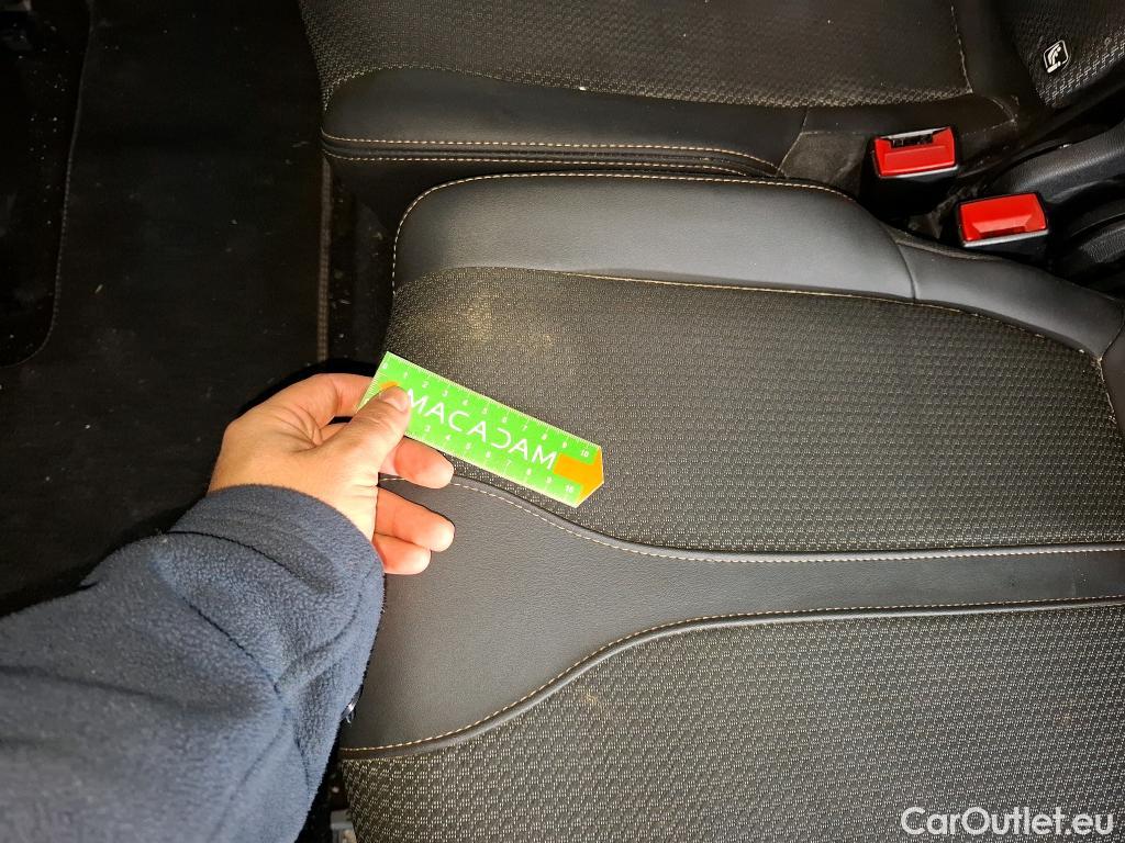  Peugeot  5008  GT 1.2 PureTech 130CV BVA8 7 Sieges E6d #21