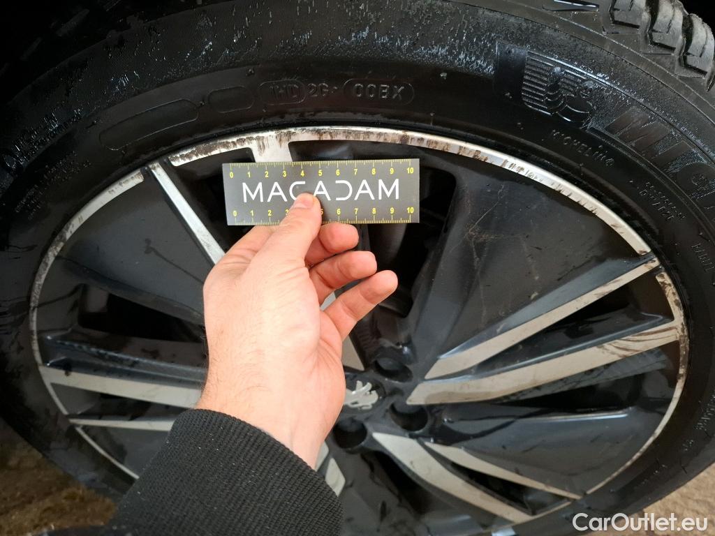  Peugeot  5008 PEUGEOT  / 2020 / 5P / SUV PureTech 130 S&S EAT8 GT Pack #10