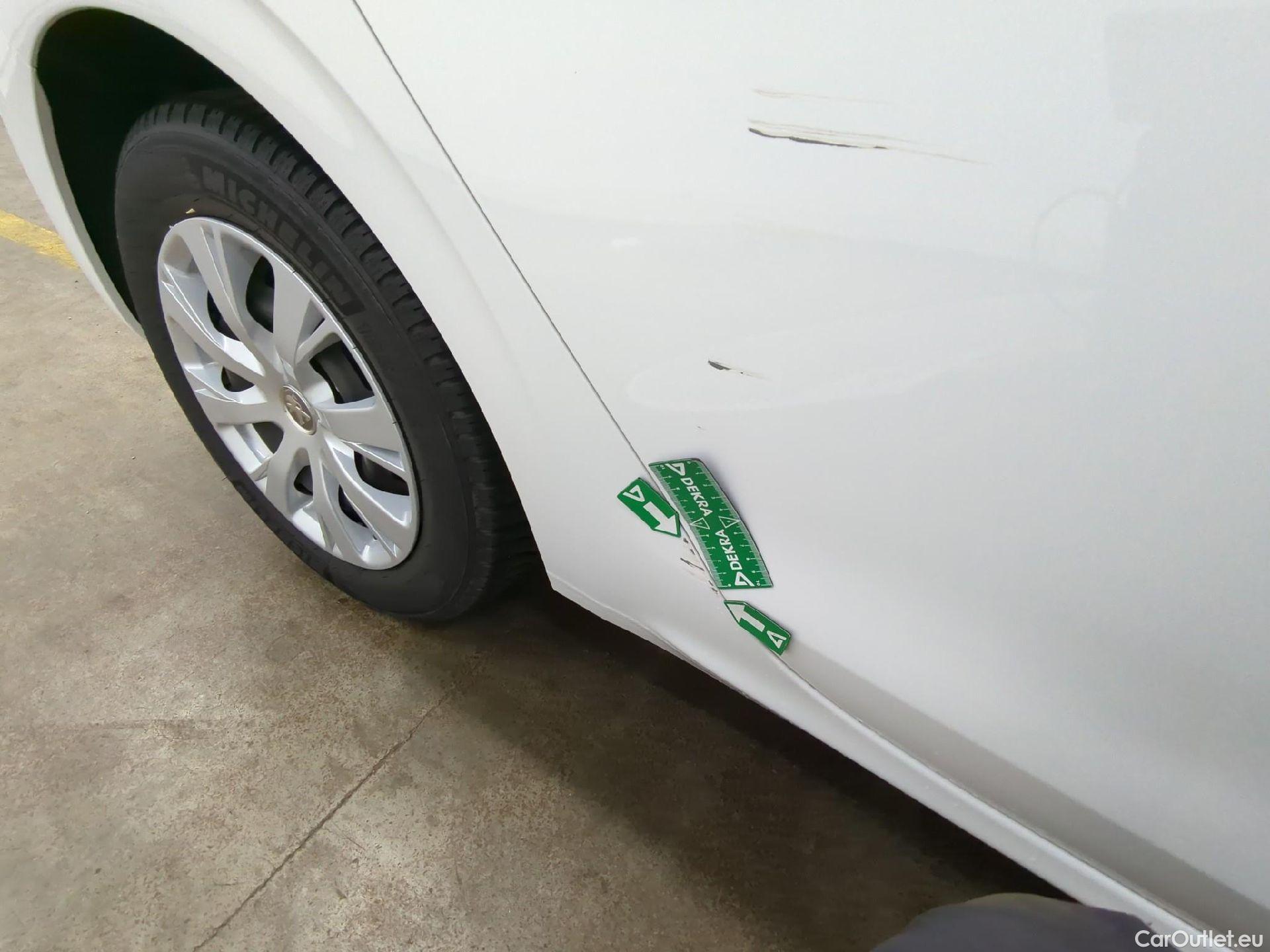  Peugeot  208  Affaire Premium Pack 1.6 HDi 75CV BVM5 E6 #9