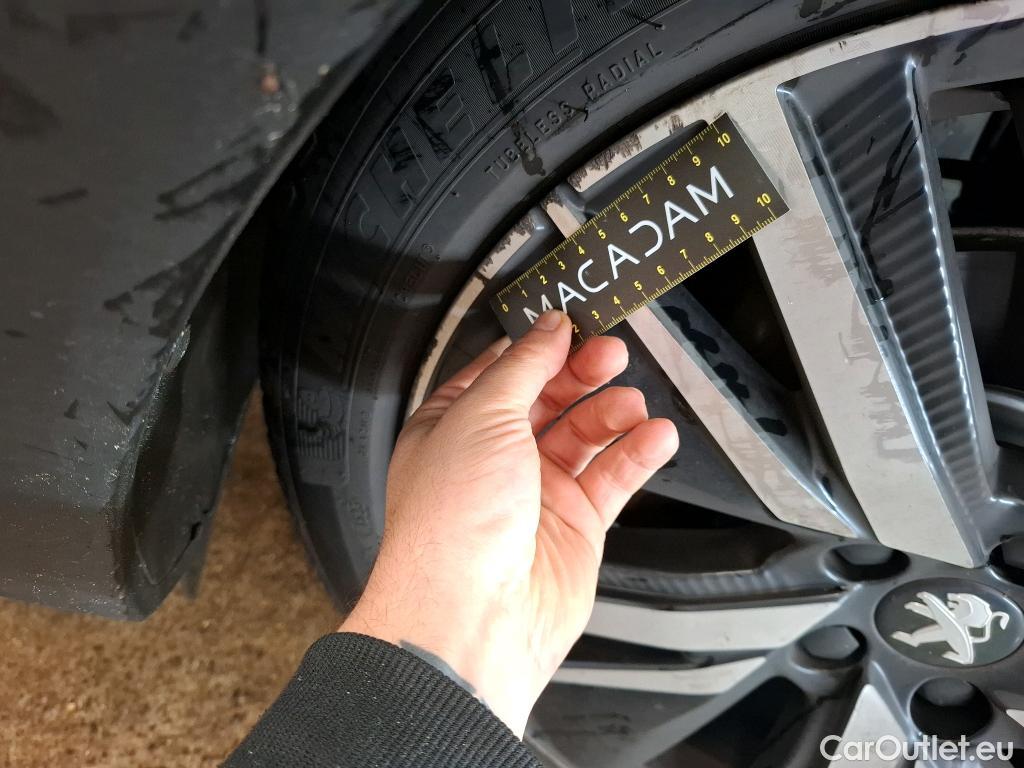  Peugeot  5008 PEUGEOT  / 2020 / 5P / SUV PureTech 130 S&S EAT8 GT Pack #5