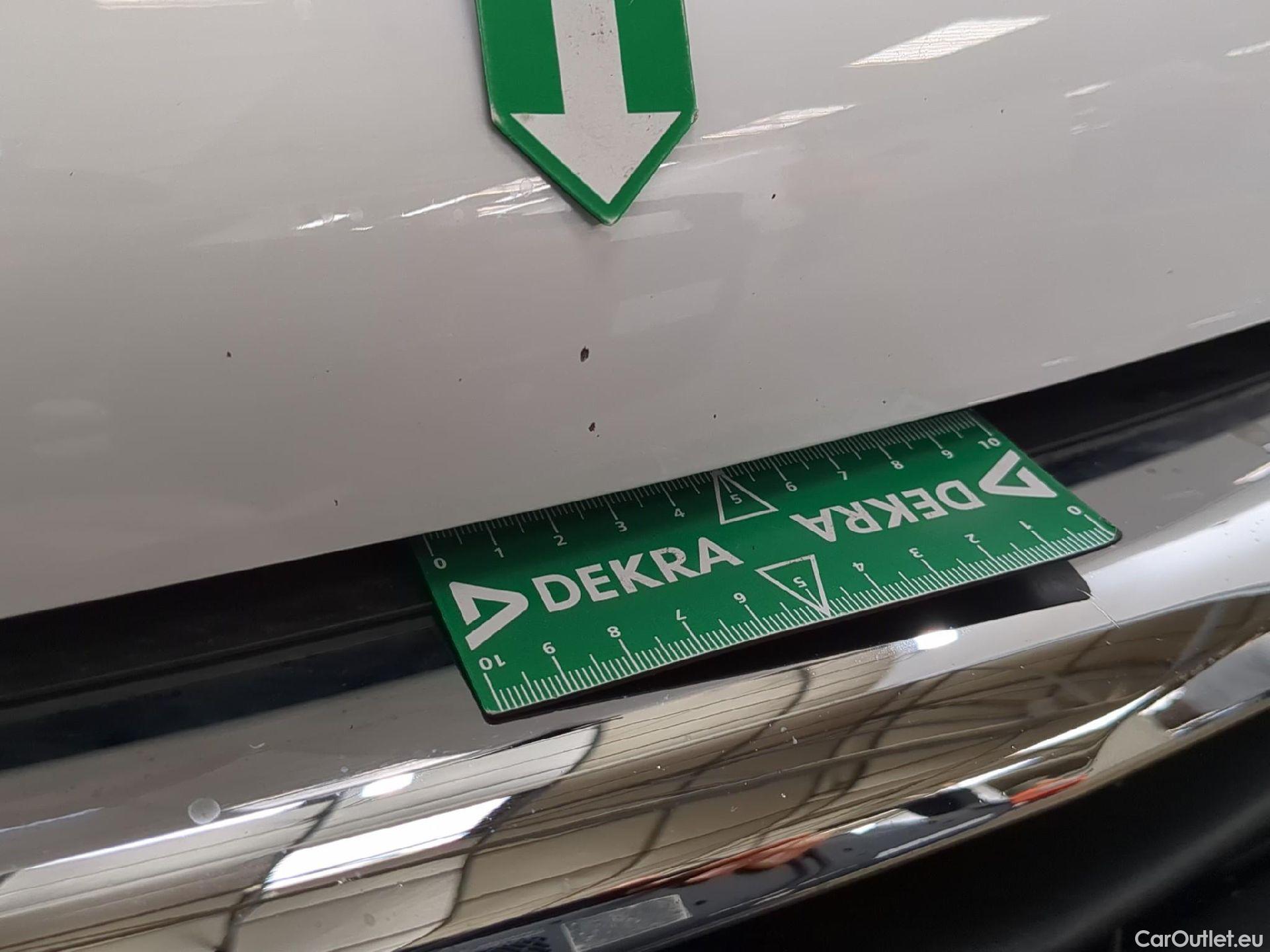  Peugeot  208  Affaire Premium Pack 1.6 HDi 75CV BVM5 E6 #4