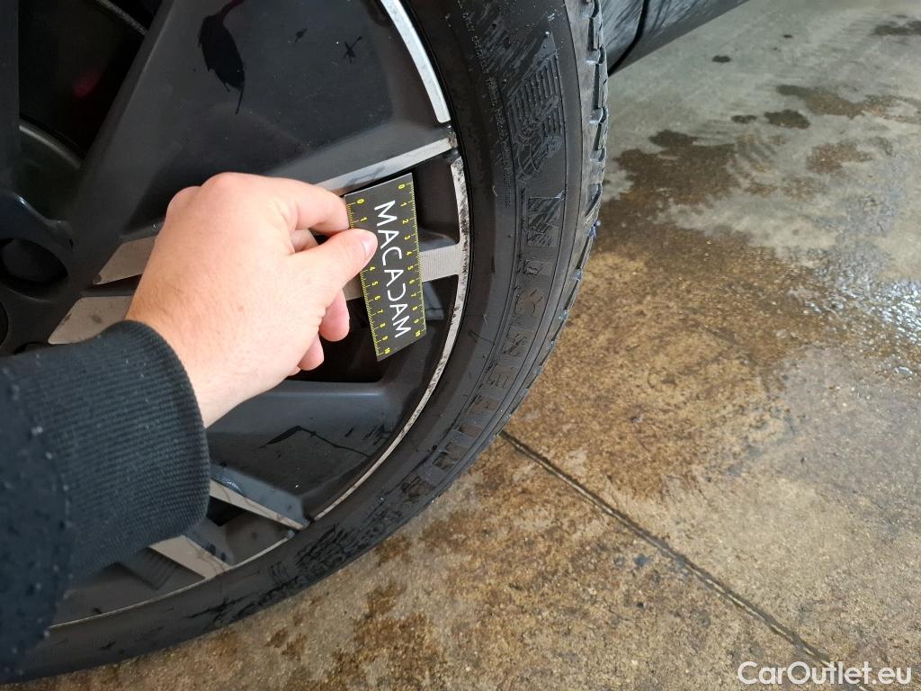  Peugeot  5008 PEUGEOT  / 2020 / 5P / SUV PureTech 130 S&S EAT8 GT Pack #7