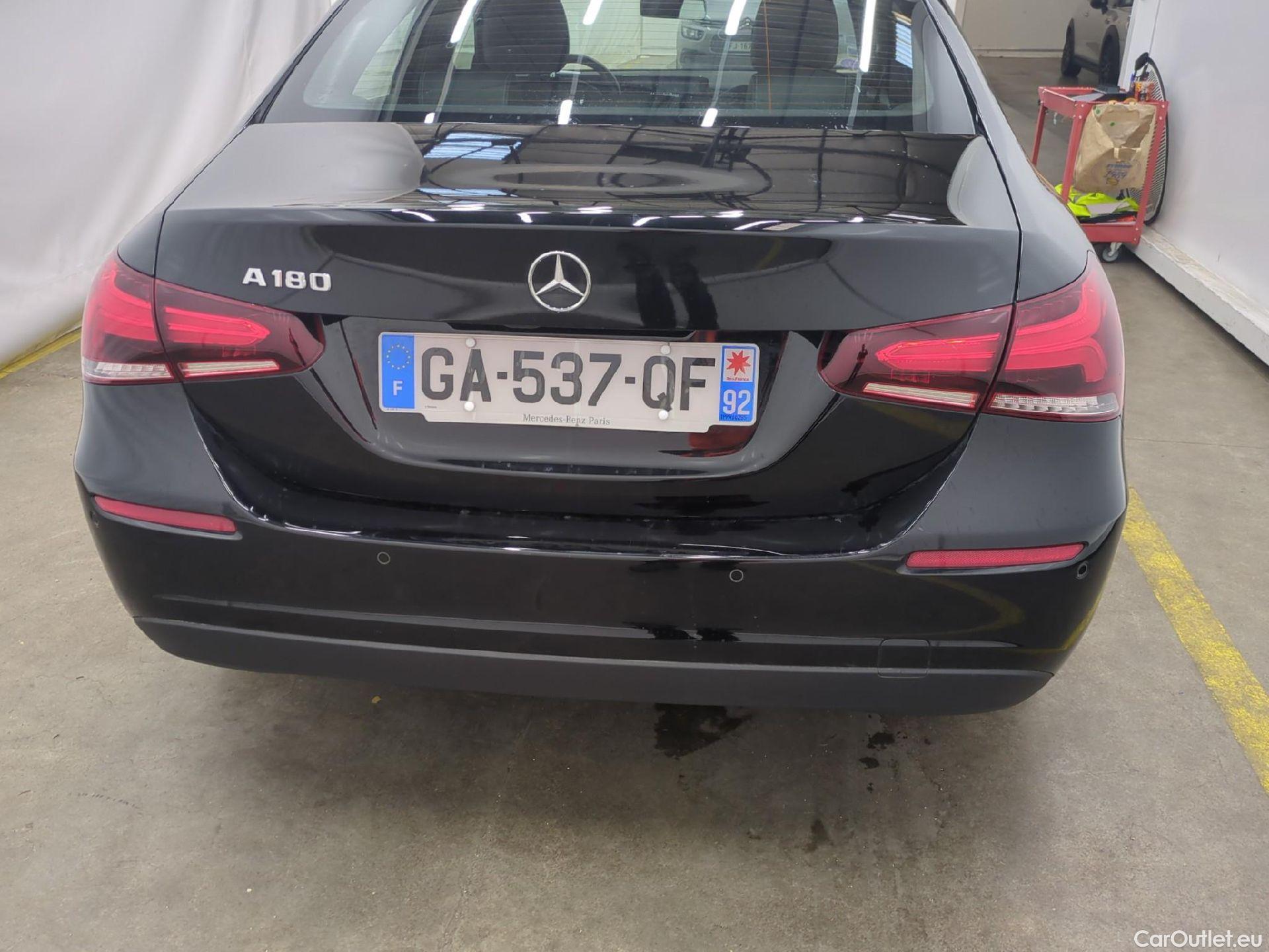  Mercedes  A-Klasse MERCEDES-BENZ Classe A Berline / 2018 / 4P / Berline A 180 Business Line #14