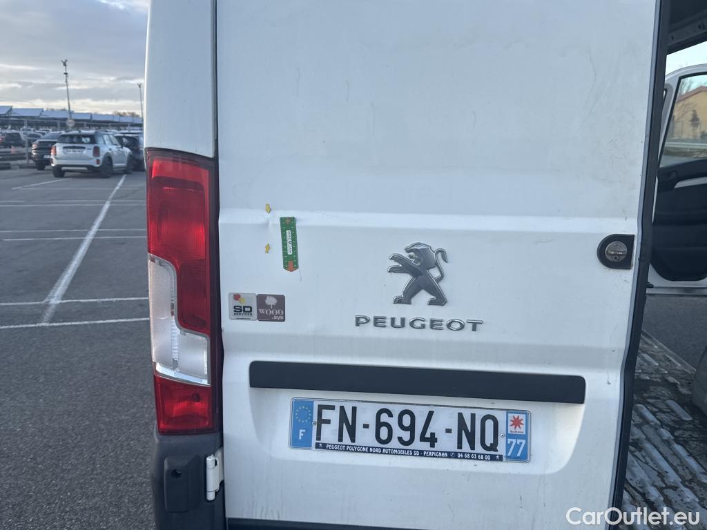  Peugeot  Boxer PEUGEOT  / 2014 / 4P / Fourgon tôlé BlueHDi S&S 120 ASPHALT 333 L1H2 #16