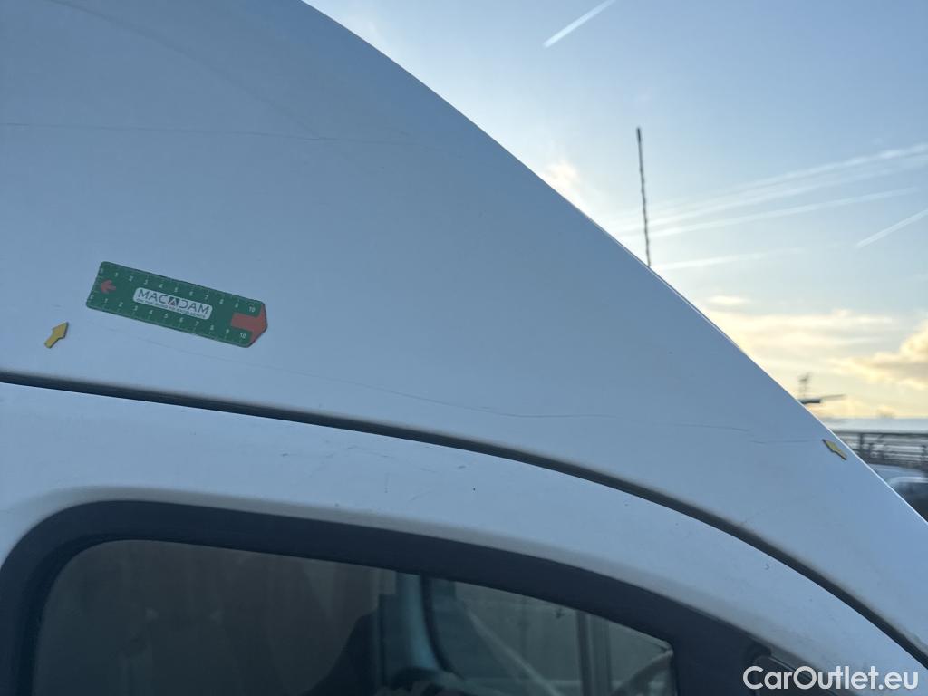  Peugeot  Boxer PEUGEOT  / 2014 / 4P / Fourgon tôlé BlueHDi S&S 120 ASPHALT 333 L1H2 #11