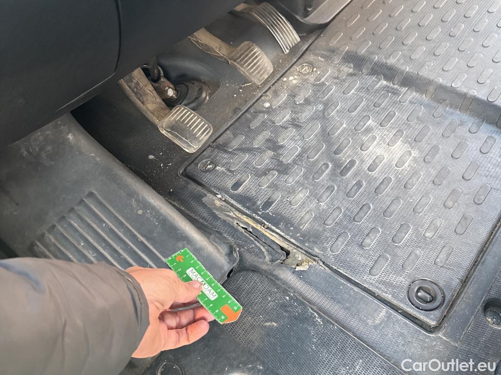  Peugeot  Boxer PEUGEOT  / 2014 / 4P / Fourgon tôlé BlueHDi S&S 120 ASPHALT 333 L1H2 #15