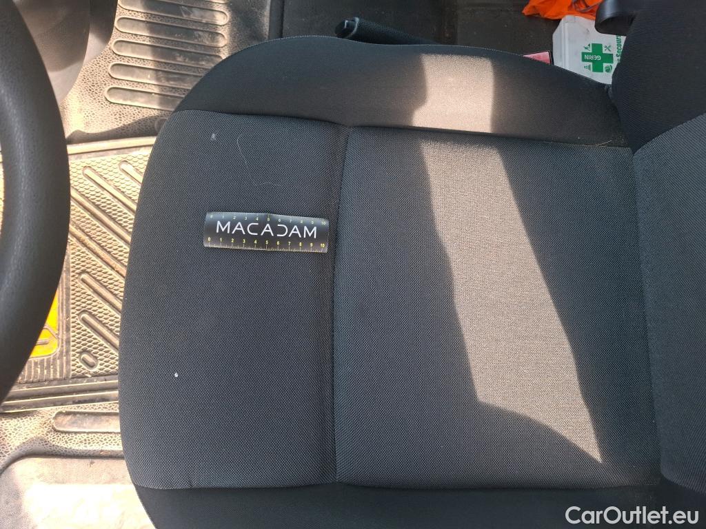  Renault  Master Renault V.I.  VU 4p Fourgon 2.3 150.35 CC L2 PFC C E4 P-MS #46