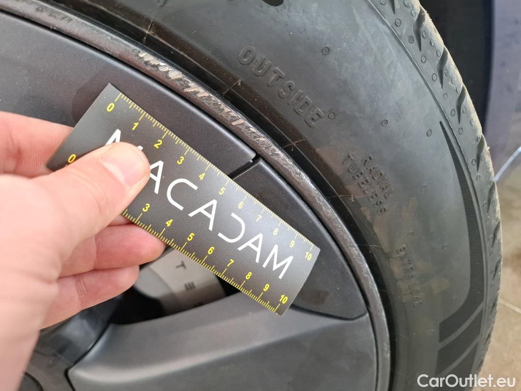  Tesla  Model 3 TESLA  2018 4P Berline Grande Autonomie #18