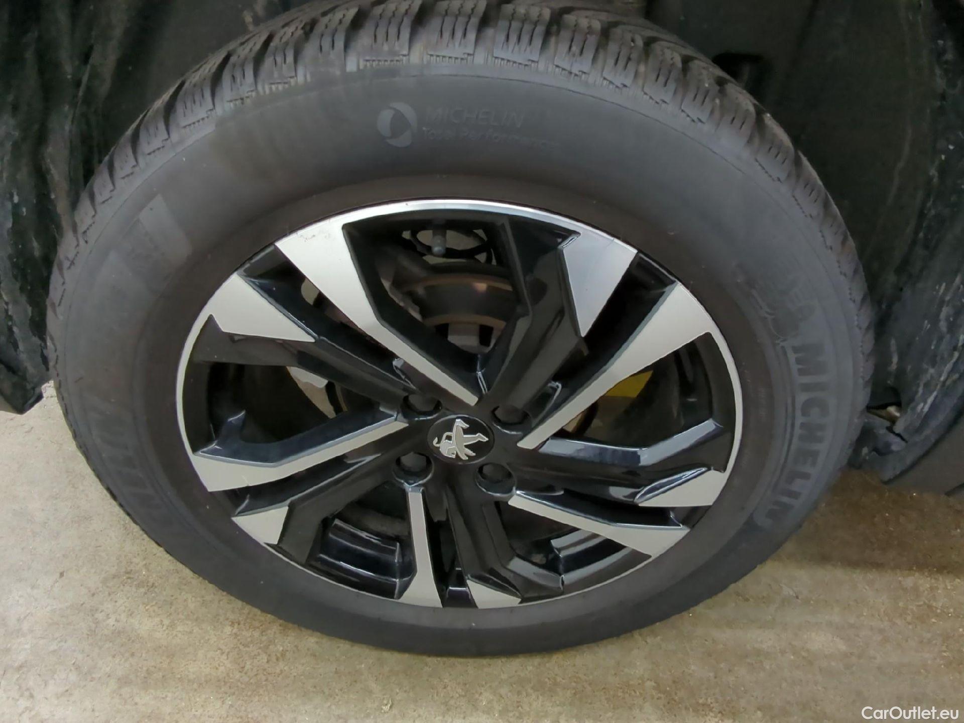  Peugeot  2008  Allure 1.5 HDi 130CV BVA8 E6d / VO RECONDITIONNE - PHOTOS AVANT RECONDITIONNEMENT #18