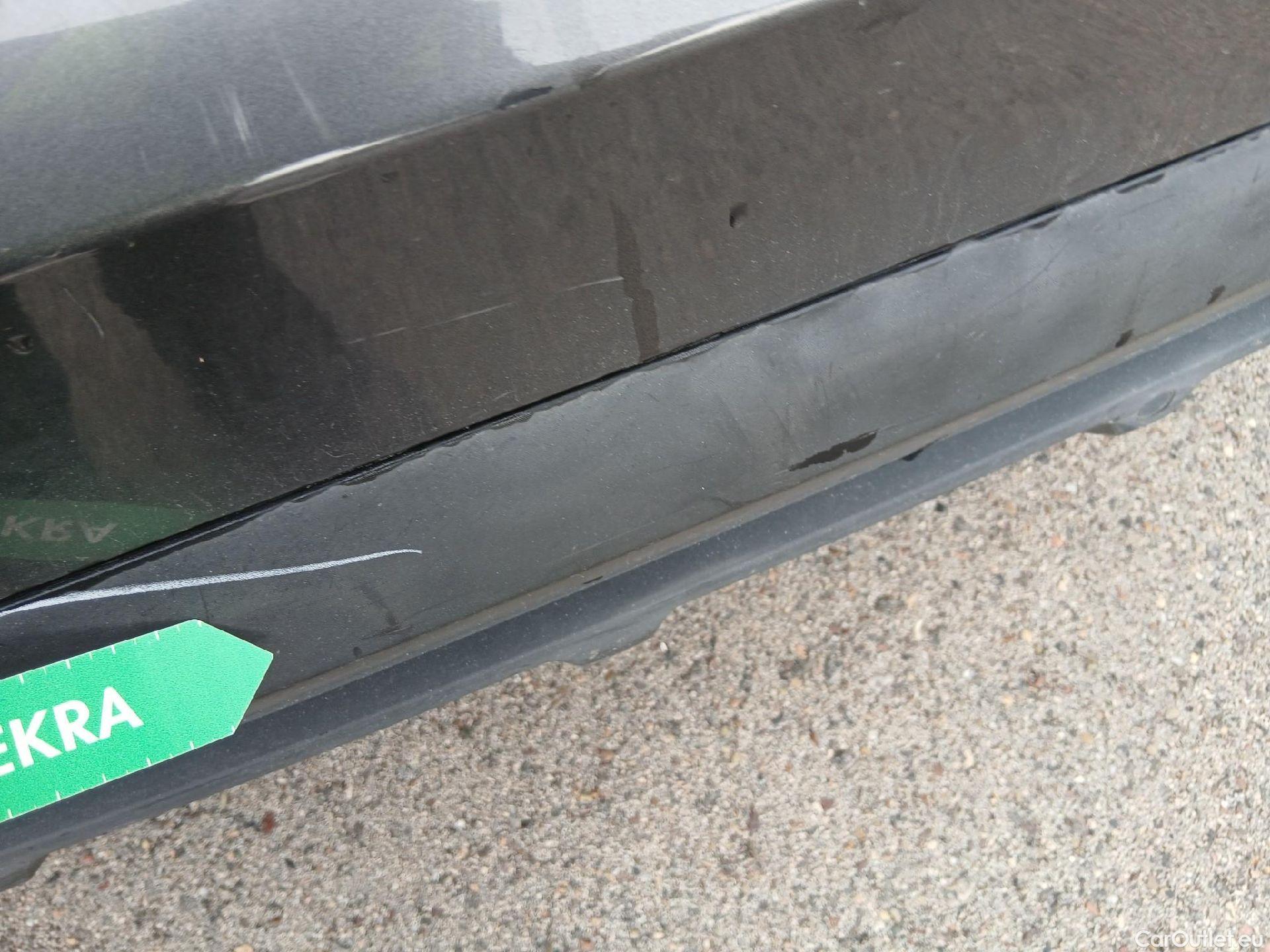  DS  DS7 DS DS 7 Crossback / 2017 / 5P / todoterreno BlueHDi DE 96kW (130CV) Auto. CHIC (AC) #31