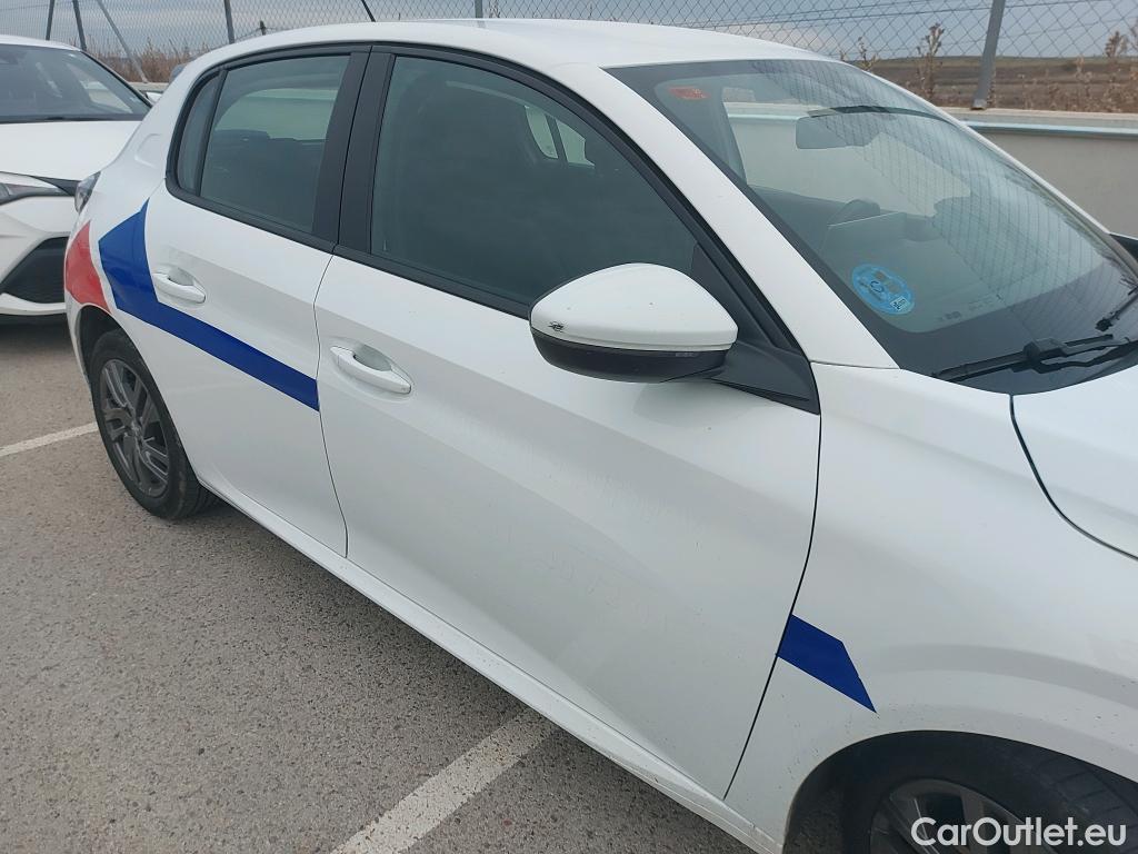  Peugeot  208 PEUGEOT  / 2019 / 5P / berlina con portón BlueHDi 73kW (100CV) Active Pack (AC) #3