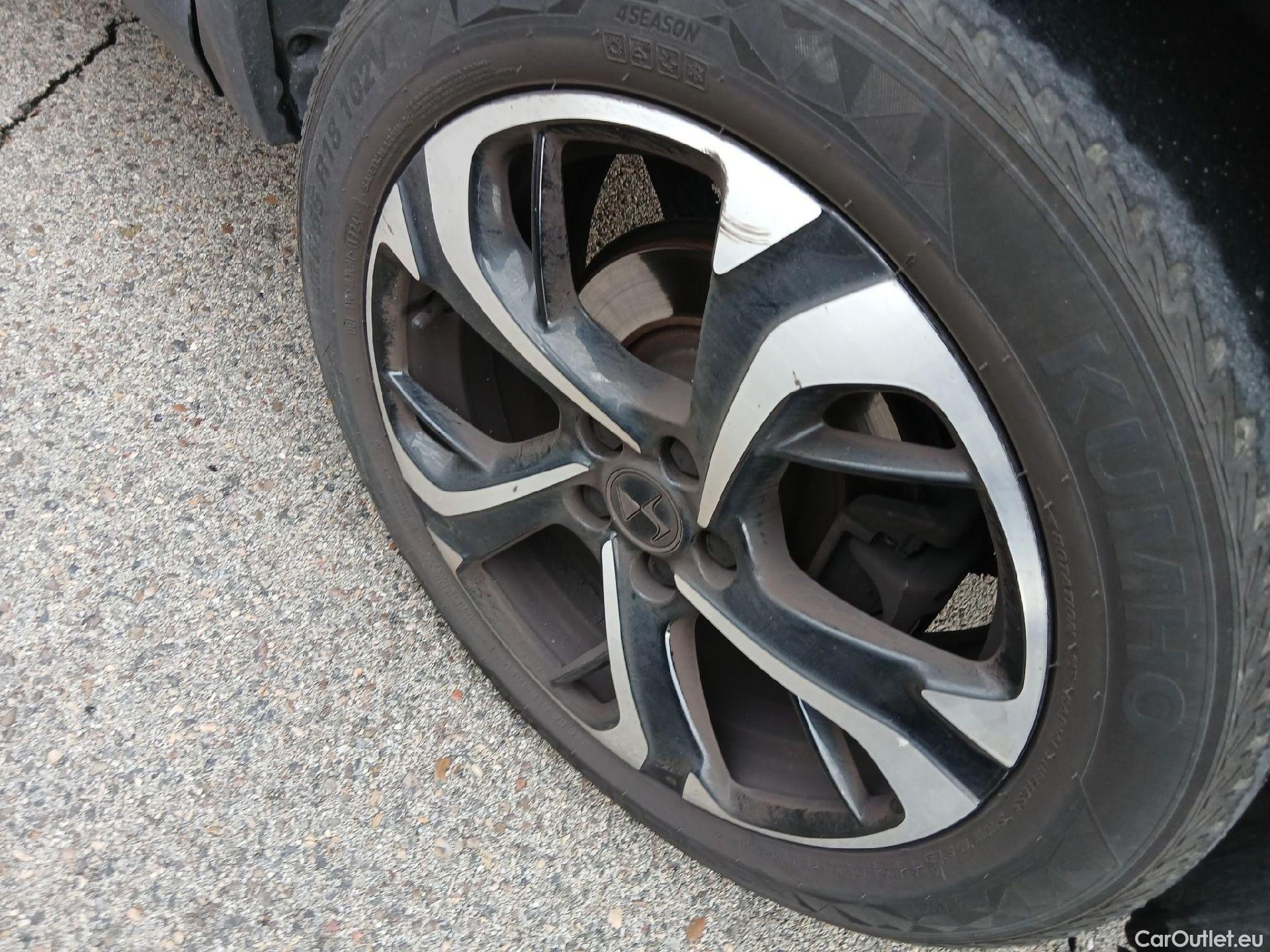  DS  DS7 DS DS 7 Crossback / 2017 / 5P / todoterreno BlueHDi DE 96kW (130CV) Auto. CHIC (AC) #5