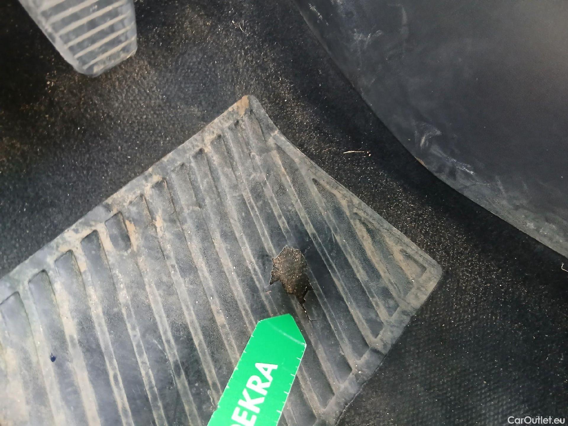  Citroen  C3 CITROEN  Aircross / 2021 / 5P / todoterreno BlueHDi 81kW (110CV) S&S Feel Pack #19