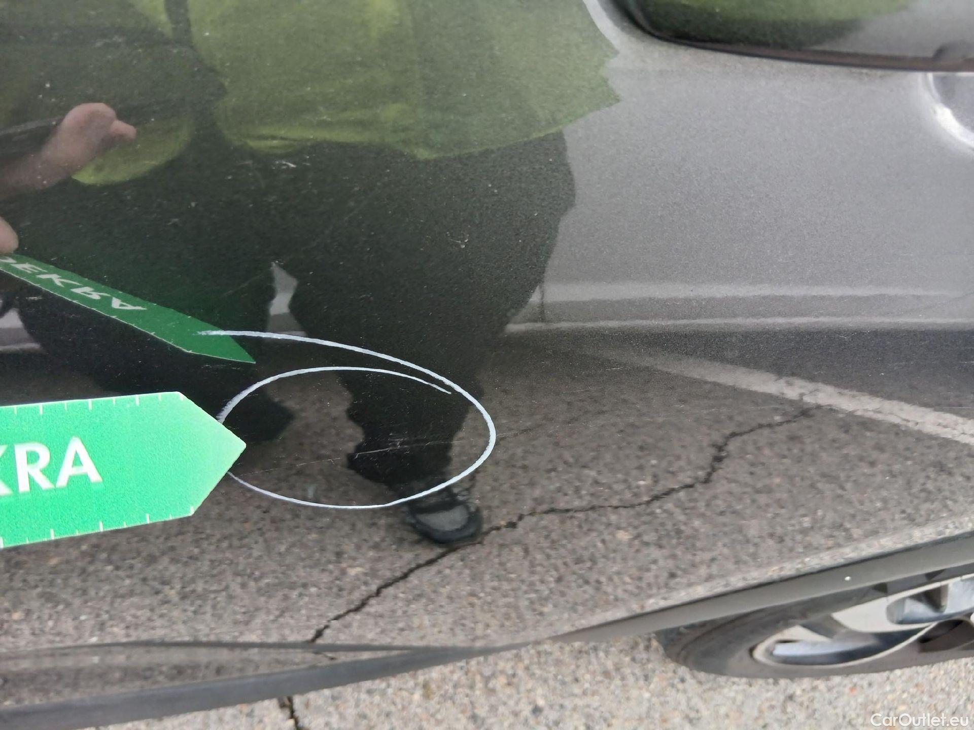  DS  DS7 DS DS 7 Crossback / 2017 / 5P / todoterreno BlueHDi DE 96kW (130CV) Auto. CHIC (AC) #22