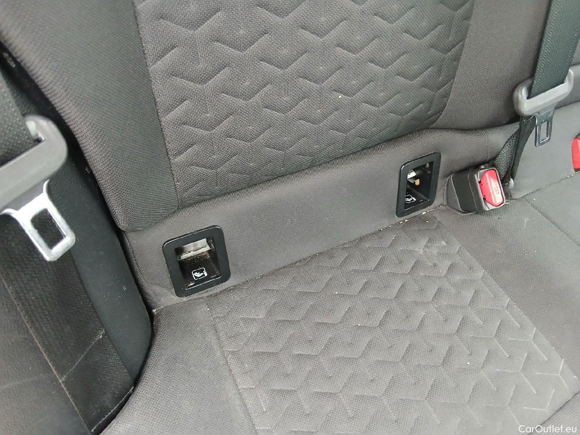  Toyota  Corolla TOYOTA  1.8 125H ACTIVE TECH E-CVT #36