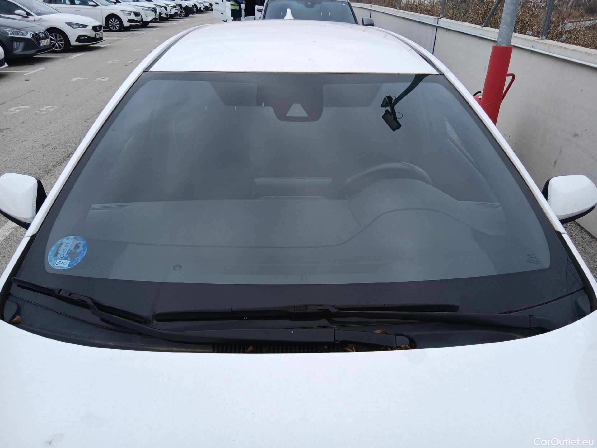  Toyota  Corolla TOYOTA  1.8 125H ACTIVE TECH E-CVT #1