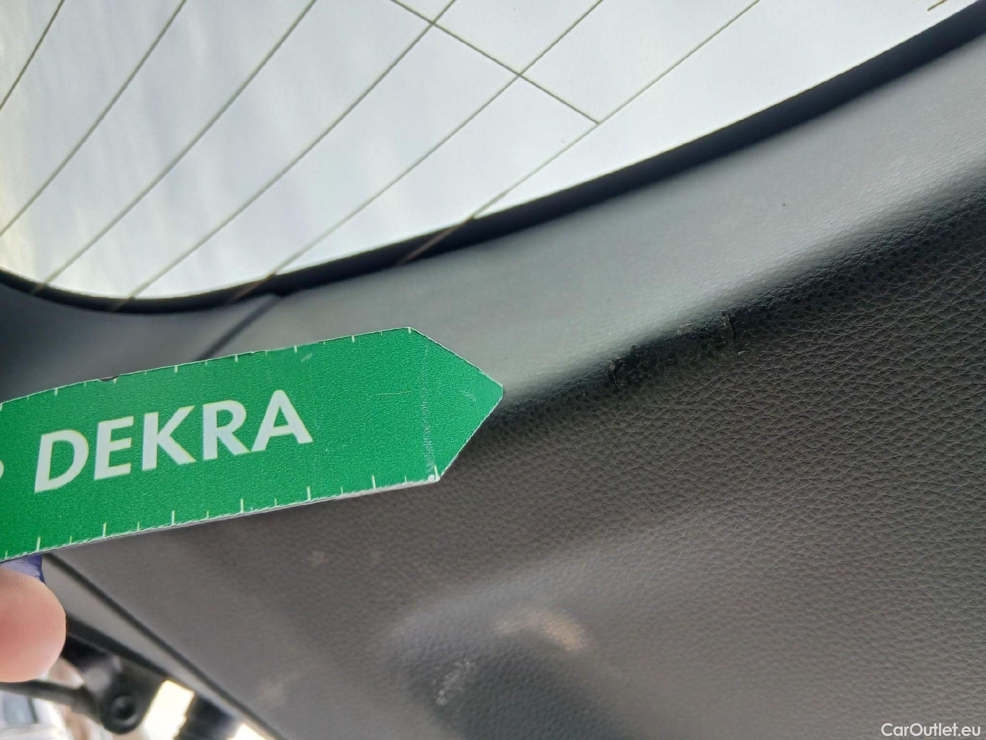  Toyota  Corolla TOYOTA  1.8 125H ACTIVE TECH E-CVT #40