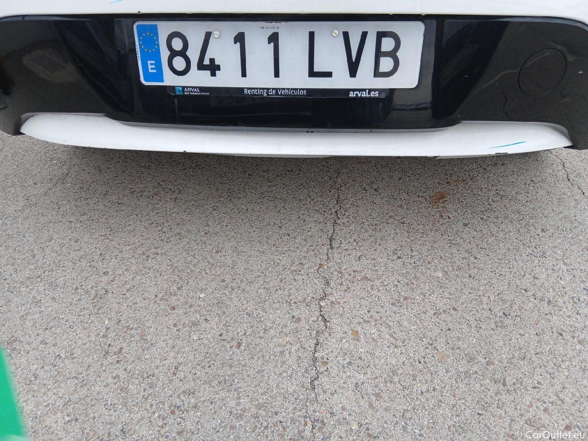  Toyota  Corolla TOYOTA  1.8 125H ACTIVE TECH E-CVT #25